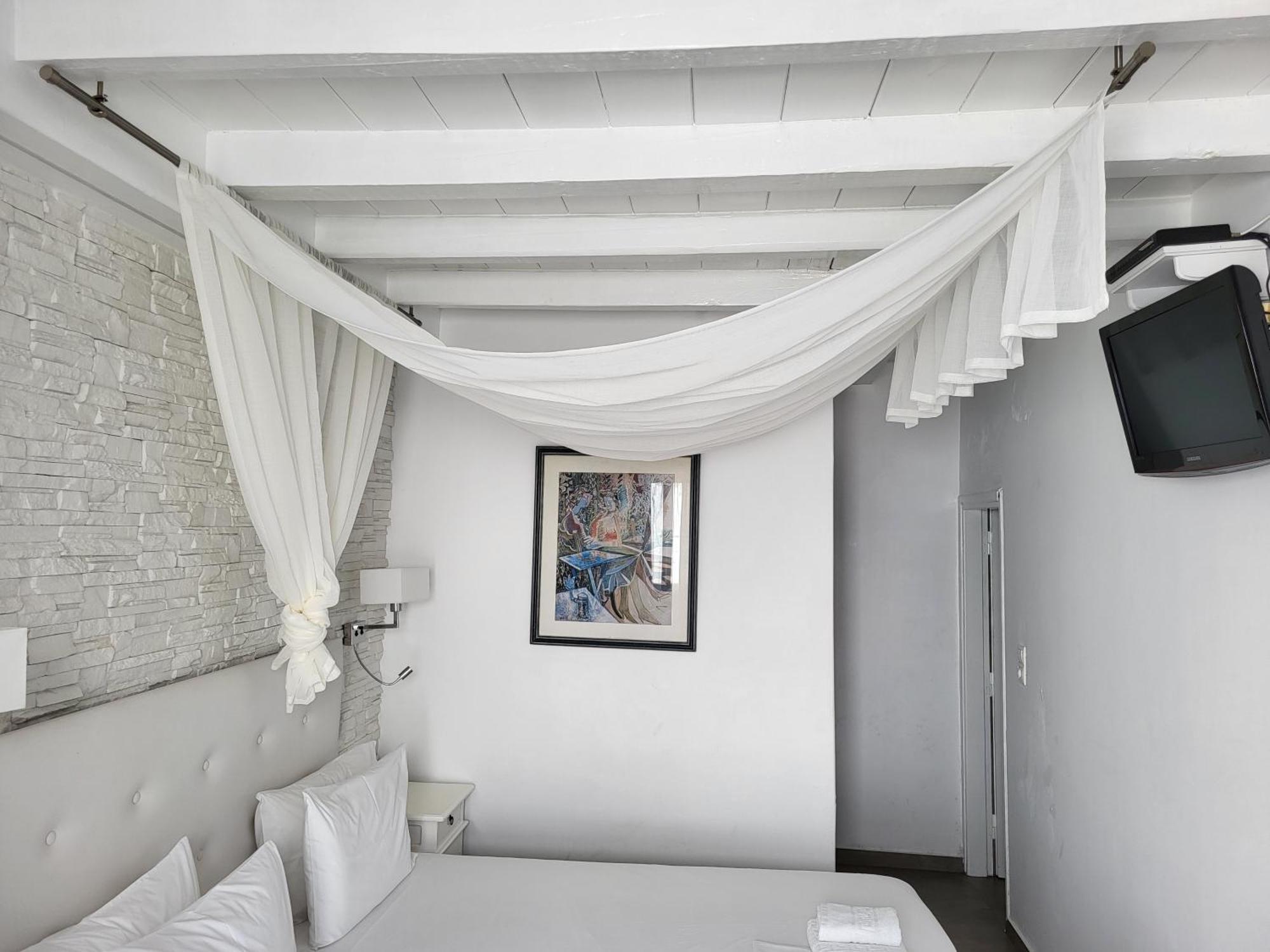 Casa Bianca Hotel Ornos  Exterior photo